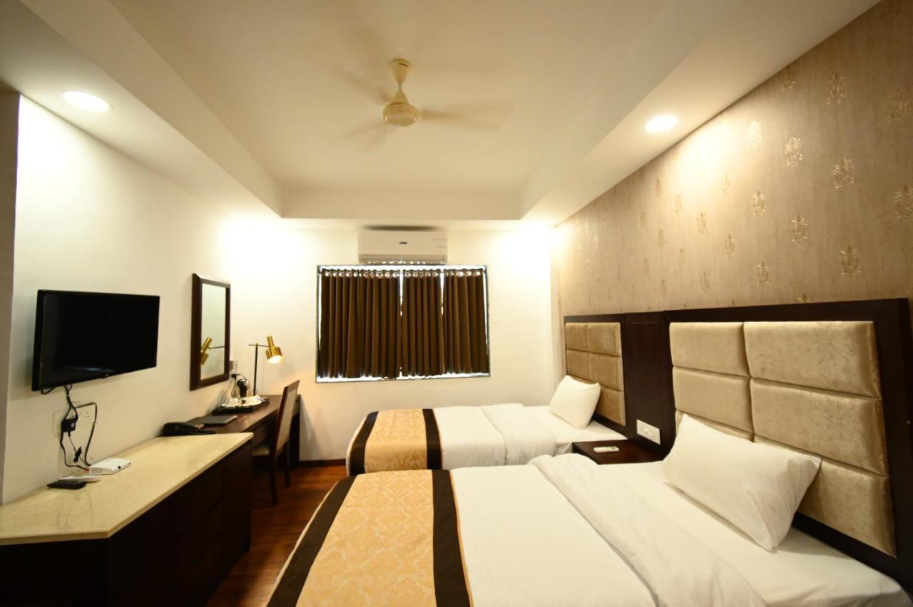 Faith Cricket Club & Resort Bhopal Exterior photo